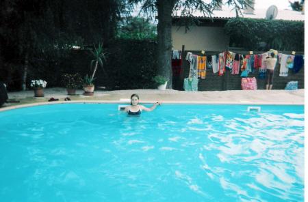 ma soeur ds la piscine